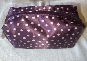 31 makeup bag New In Package Jewel By Uptown Mini Pouch In Plum Dancing Dot 7x3” - Picture 1 of 8