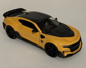 Transformers Bumblebee Jada 2016 Chevy Camaro Die-Cast w/Coin PRE-OWNED - Picture 1 of 11