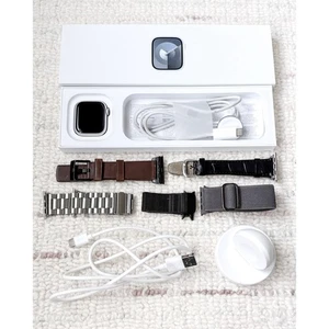 GPS Only Apple Watch Series 9 41 mm aluminium argenté A2978 - Photo 1 sur 14