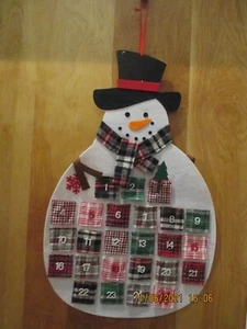 SNOWMAN ADVENT CALENDER CHRISTMAS  27 X 18 - Picture 1 of 3