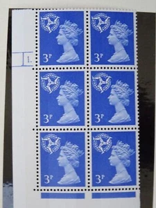 Isle of Man Corner Block of 6 x 3p Blue Stamps 1971 Photogravure Pre-Decimal QE2 - Picture 1 of 2