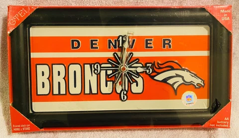 NEW Denver Broncos License Plate Quartz Clock Football Clock Man Cave Clock NFL Cover