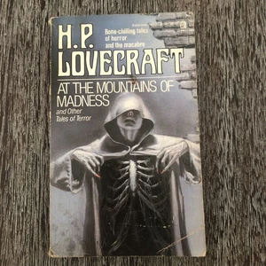 At the Mountains of Madness by H. P. Lovecraft 1971 Ballantine PB Michael Whelan - Picture 1 of 11