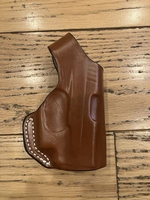 Coldre de couro Desantis T7 mão esquerda IWB encaixe no polegar - Imagem 1 de 4