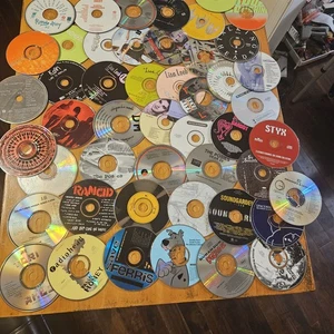 Rock Alternative CD Lot 40+ Radiohead Weezer Cure Duran Rancid New Order 90s 00s - Imagen 1 de 15