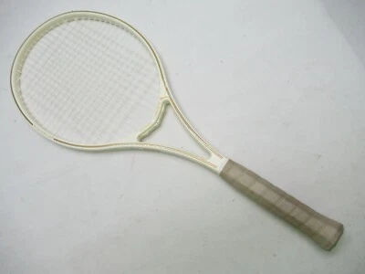 彪马 ION TIRIAC "A TOUCH OF CLASS" #02000 网球拍 (4 1/2) 长存储 — 第 1/4 张图片