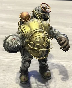 BIOSHOCK 2 Limited Edition Big Daddy Video Game  Figure 6 inches Tall - Picture 1 of 8