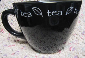 12 oz. Royal Norfolk Black Tea Mug with tea and Leaves Around the Rim - Picture 1 of 4