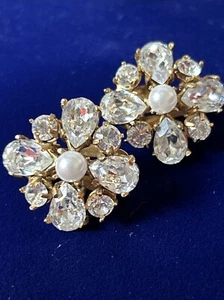 Chanel Vintage Crystal Earrings - Picture 1 of 18
