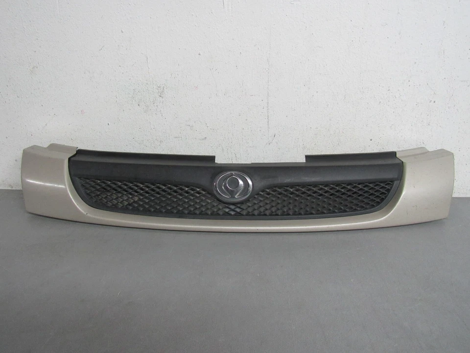 1997 1998 MAZDA PROTÉGE ПЕРЕДНЯЯ РЕШЕТКА - Изображение 1 из 4