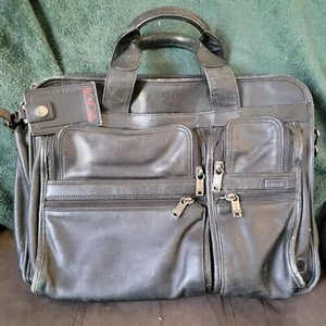 Tumi Alpha Expandable Black Leather Laptop Briefcase Messenger Bag - Picture 1 of 11