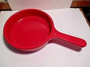 MELISSA & DOUG 5 INCH TOY FRYING PAN - Picture 1 of 8