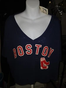 Neu mit Etikett 2012 PINK MLB Boston Red Sox T-Shirt schimmerndes Vinyl Oversized Medium - Bild 1 von 14