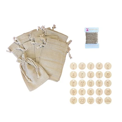 Adventskalender mit Zahlen aus Holz | 24 Baumwollsäckchen - Bild 1 von 4