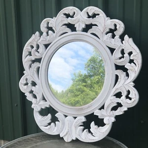 White Carved Frame with Round Mirror Curving Natural Leaves 24" Rococo - Picture 1 of 4