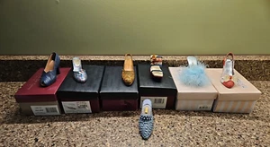 Just the Right Shoe & If The Shoe Fits Lote de 7 estatuillas de zapatos en miniatura - Imagen 1 de 22
