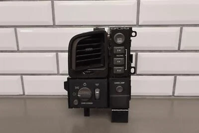 99-02 GMC Sierra Silverado GMT800 Headlight Switch with Cage/Surround - Image 1 of 4