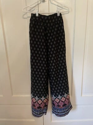 Pantalones de salón Xhilaration Boho pierna ancha cintura alta estampado geográfico en contraste XS Foto 1 de 4