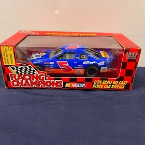 Racing Champions 1/24 1997 Kellogg's #5 Terry Labonte Chevy Diecast - Picture 1 of 4