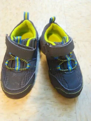 Zapatillas deportivas Oshkosh Style Payless Shoe Source gris neón verde talla 7 Foto 1 de 4