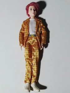 Mattel BTS - Jungkook - BAMBOLA ALLA MODA, K-POP Bangtan Ragazzi 11" senza scatola - Foto 1 di 5