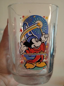 Taza de vidrio Walt Disney World McDonalds Millenium 2000 EPCOT Mickey Mouse - Imagen 1 de 6