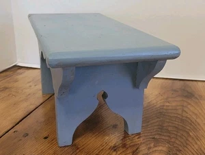 Vntg Handmade BLUE Wood Wooden Riser Shelf PRIM 14 1/4" L  x 6 1/2"T x 7" W - Picture 1 of 9