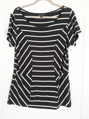 Blusa listrada preta branca Willi Smith tamanho 1XL (corrida pequena) manga curta  - Imagem 1 de 4