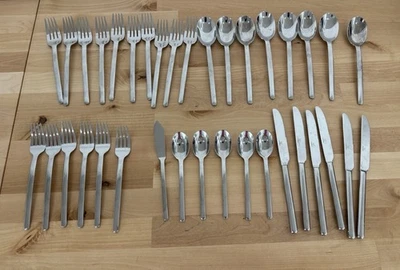 Conjunto de talheres brilhantes Mikasa Zena aço inoxidável 18/0 de 36 peças sortidas - Imagem 1 de 4