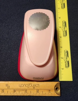 Círculo festoneado - 2 1/2 pulgadas (2,5") - Punzón de papel - Marvy Uchida Foto 1 de 3