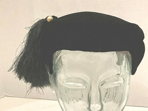 Vintage 1950s pancake hat Saks Fifth Avenue black velvet large tassel Lucy - Picture 1 of 6