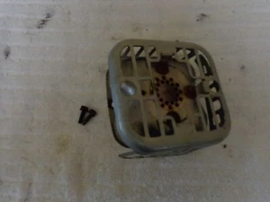 Silenziatore e protezione OEM Briggs & Stratton 590565/592709 (25A21) - Foto 1 di 2