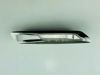 Frecce laterali originali luce supplementare LED sinistra per BMW F10 F11 7154167 - Immagine 1 di 3