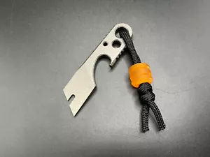 Carryology x Strumenti di cottura amuleto tappo sollevatore apribottiglie strumento EDC - Foto 1 di 5