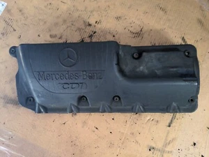 04-06 DODGE / MERCEDES OM647 OEM SPRINTER Engine Motor Injector Valve Cover - Picture 1 of 3