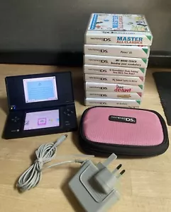 NINTENDO DSi HANDHELD SCHWARZ KONSOLE FUNKTIONSTÜCHTIG - mit LADEGERÄT 8 Spiele Bundle Ds - Bild 1 von 7