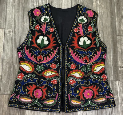 Chaleco Bordado Textil Uzbeko Vintage Años 60 Negro Suzani Otomano Boho Talla S Foto 1 de 4