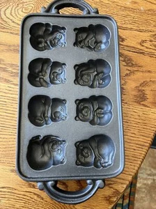 John Wright cast iron Teddy Bear mold baking pan 1984 USA for Muffin Cupcake - Picture 1 of 24