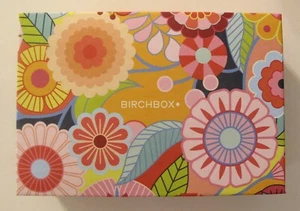 Box w/ Eye Makeup Cosmetics: Benefit Mascara & Aurora Eyeliner - Picture 1 of 3