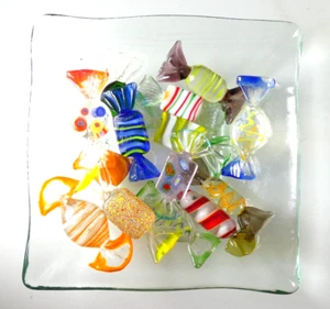 Colourful Murano Glass Sweets In Wrappers in Pressed Art Glass Aquamarine Tray - Bild 1 von 13