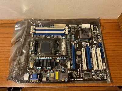 ASrock Z68 Pro3-M LGA 1151 Micro ATX Motherboard No CPU Or Ram. - Image 1 of 4