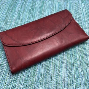 Mundi Maroon Leather Kiss Lock Wallet Clutch Checkbook Billfold ID Viewer Cards - Picture 1 of 14