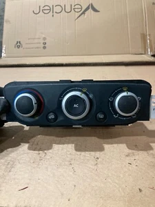 RENAULT MEGANE 2006 2.0 PETROL MK2 5DR CLIMATE CONTROL PANEL 8200413906 - Picture 1 of 3