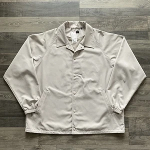 Neu mit Etikett Uniqlo Coach Jacke Herren XXL hellbraun creme Windbreaker Druckknopfverschluss gefüttert - Bild 1 von 12