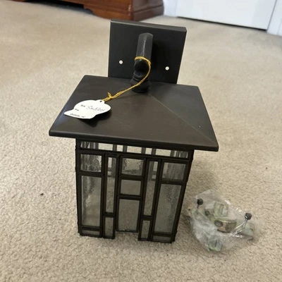 Lámpara de pared exterior con cable Quoizel Canyon, aplique con montaje Sm8p40z Foto 1 de 4