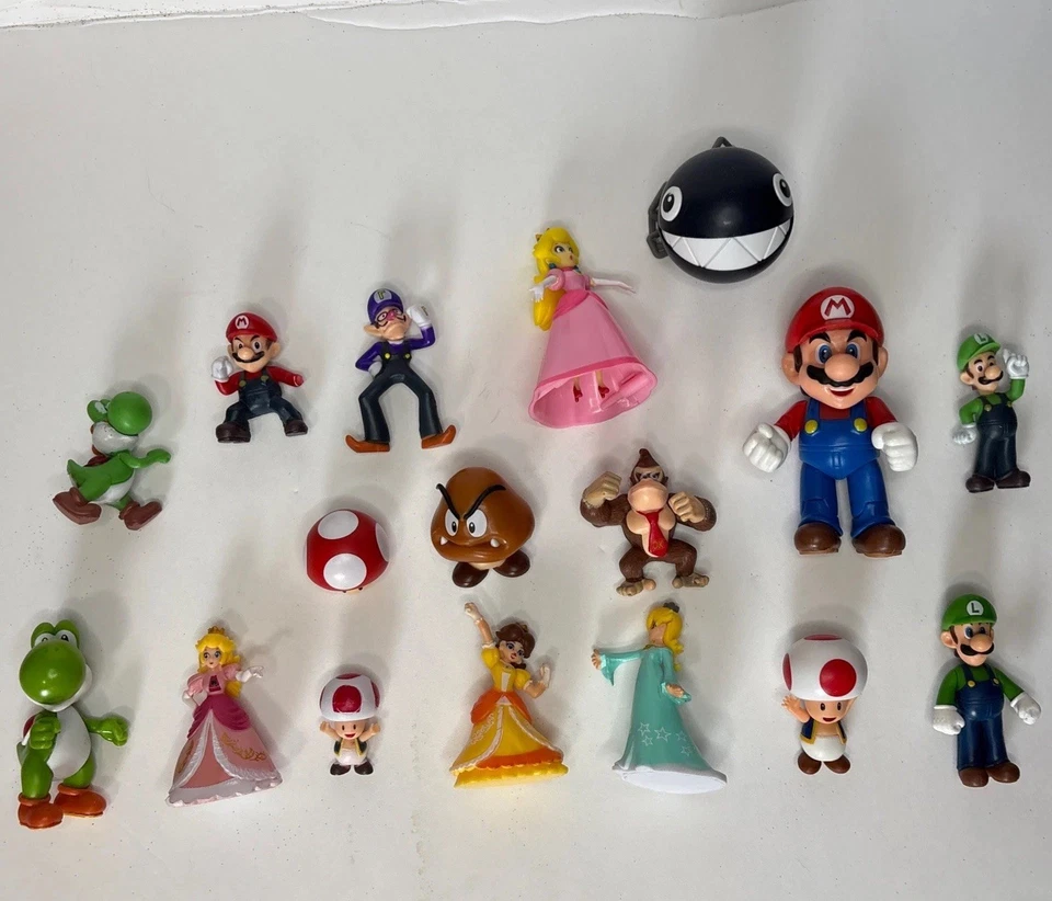 Лот товаров с Фигурками Nintendo Super Mario World - Mario, Luigi, Toad, Yoshi и т.д. 17 штук - Изображение 1 из 4