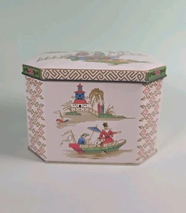 Scatola di latta vintage quindi metallo scena pagoda orientale asiatica incernierata - Foto 1 di 6