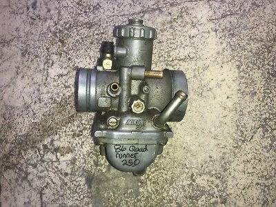 Suzuki Quadrunner 250 1986 4x4, carburador completo OEM  Foto 1 de 4