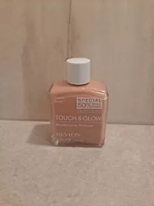 REVLON TOUCH & GLOW Moisturizing Makeup Cream Beige 3 FL. OZ (VINTAGE). - Picture 1 of 1