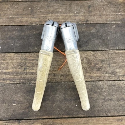 Par de cuerpos de aleación de barra de caída de palanca de freno de carretera Mafac vintage Foto 1 de 4